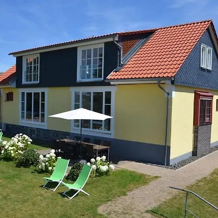With 4 Bedrooms * Freiensteinau