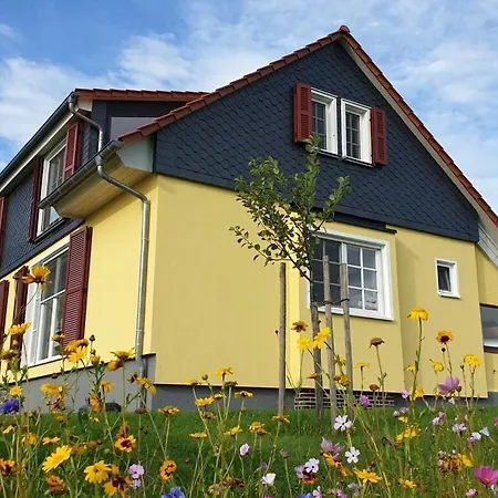 With 4 Bedrooms Tatil Evi *