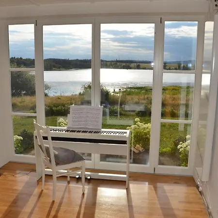 Tatil Evi With 4 Bedrooms Freiensteinau
