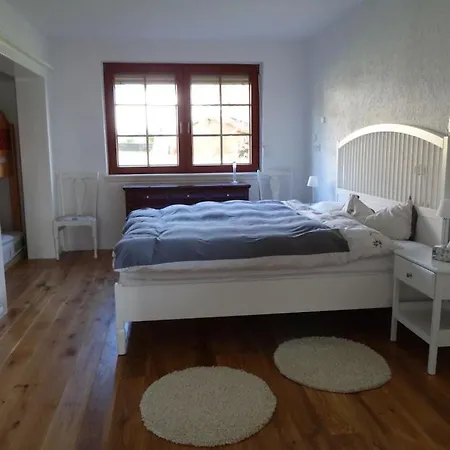 With 4 Bedrooms * Freiensteinau